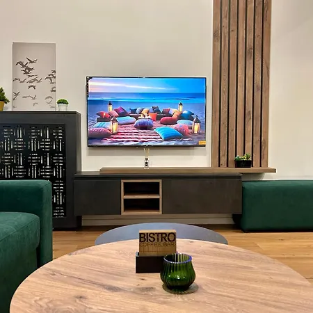 District Center Urban Apartment *